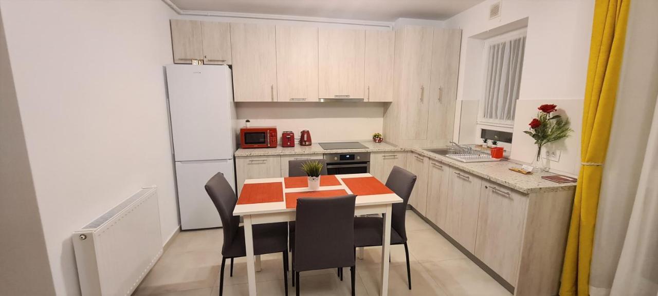 דירות Brasov Retreat מראה חיצוני תמונה